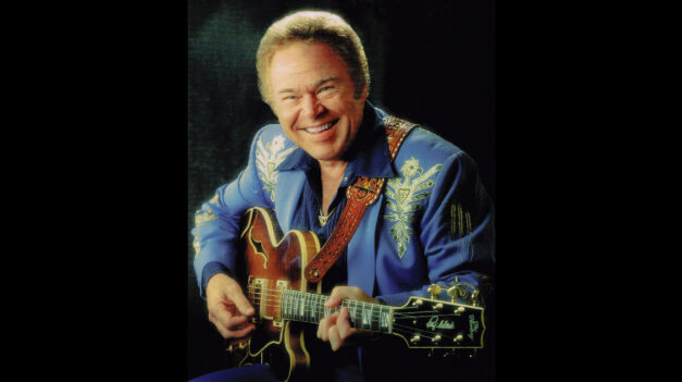 Roy Clark, Hee Haw Host, and Guitarist, Dies in Oklahoma